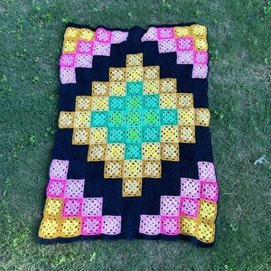 Hand knit/crochet vintage colorful boho blanket